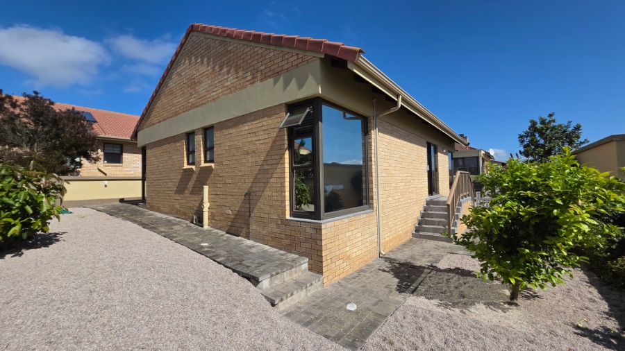 2 Bedroom Property for Sale in Seemeeu Park Western Cape